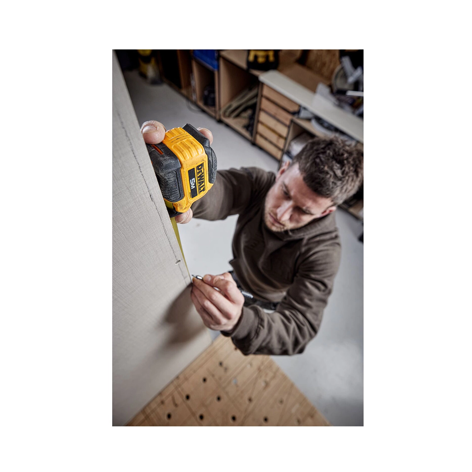 DeWALT DWHT38114-0 COMPACT Rolmaat - 5m x 28mm-image