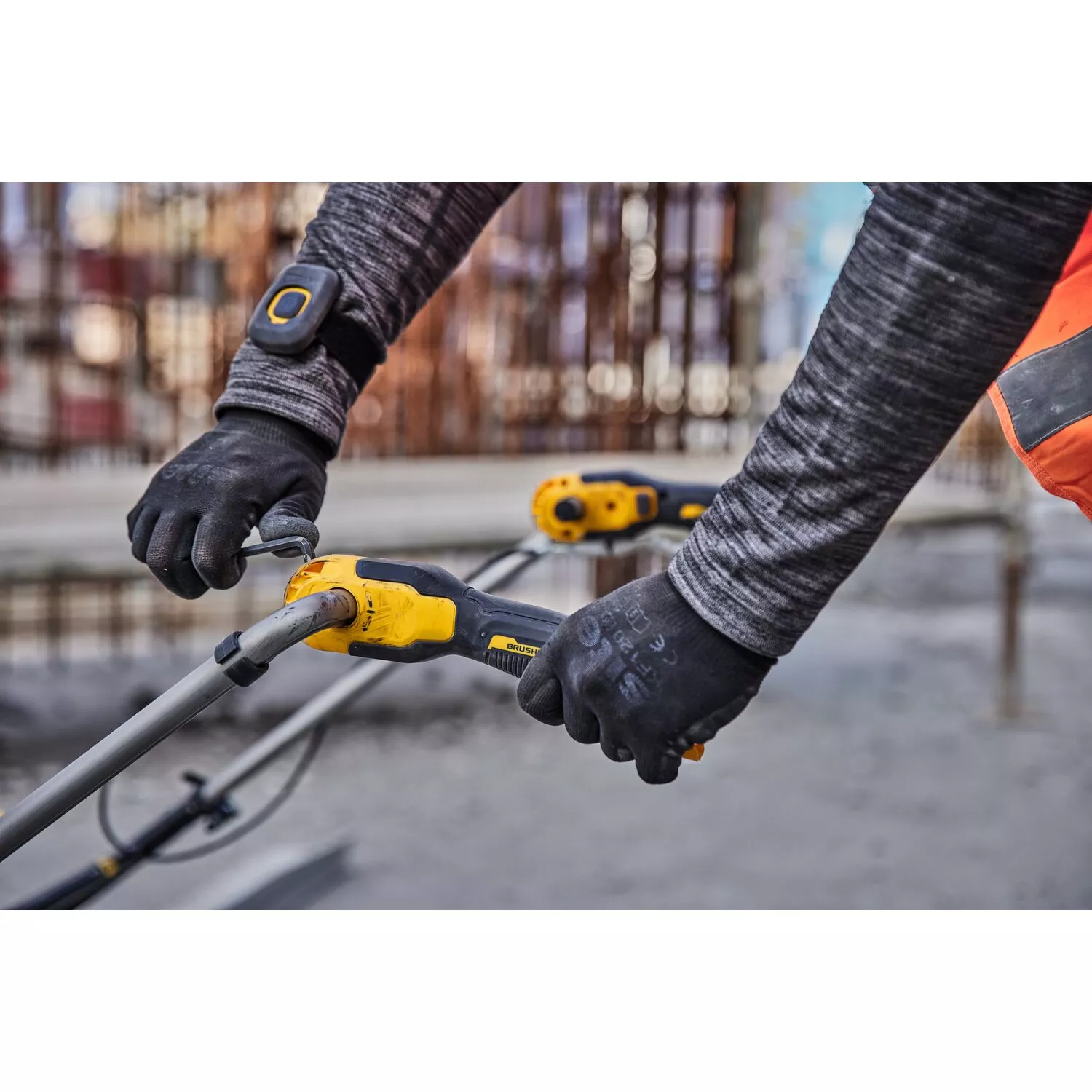 DeWALT DCPS330 Powershift Afwerkspaan-image
