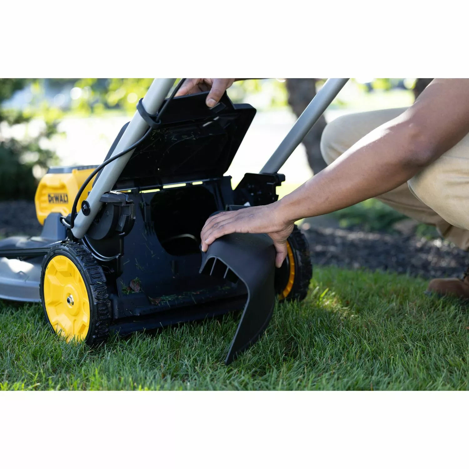 DeWALT DCMWSP550N 54V XR FLEXVOLT Accu Grasmaaier body - Koolborstelloos - 53cm-image