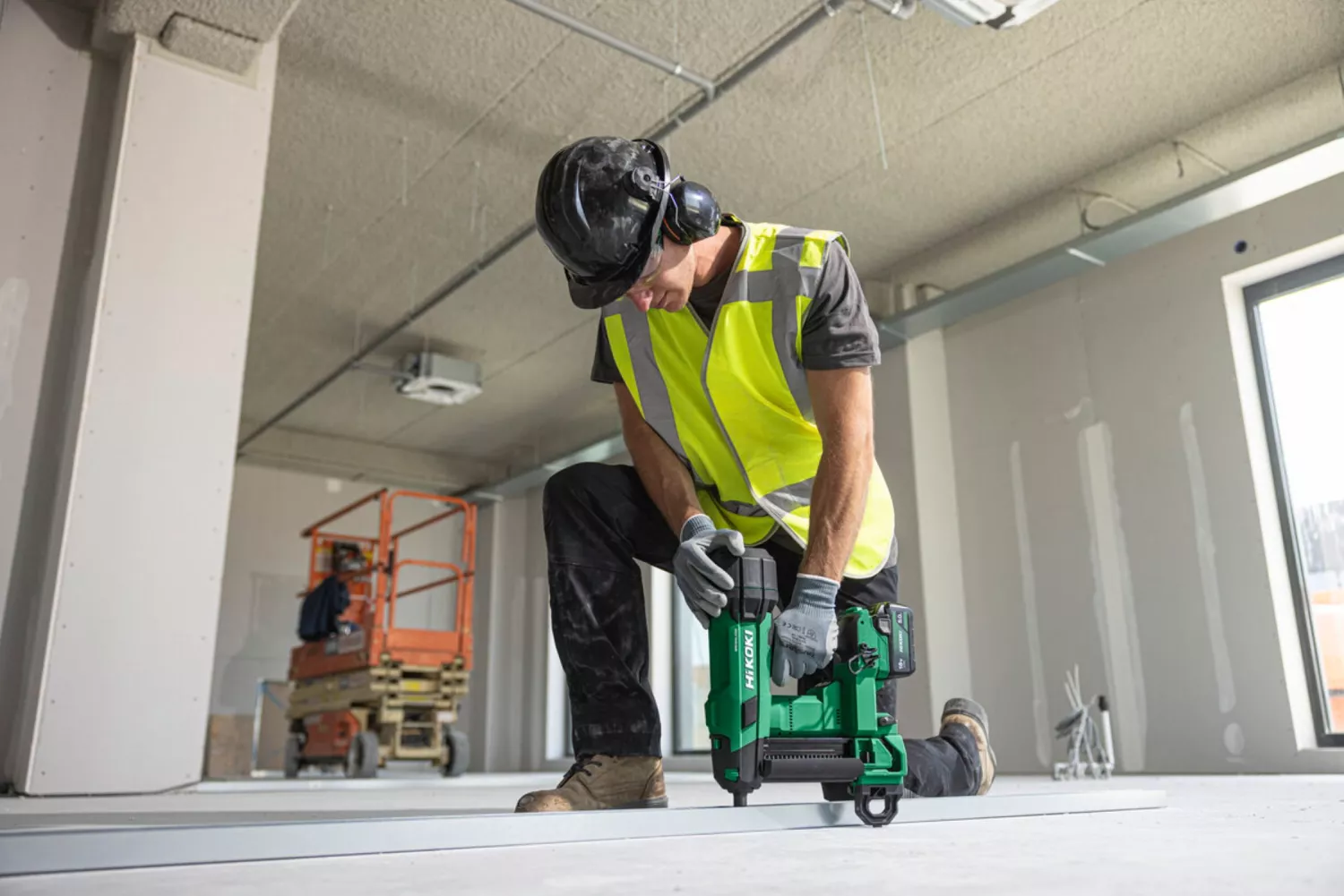 HiKOKI NC1840DAW3Z 18V Li-ion Accu beton spijkerapparaat in koffer - 40mm-image