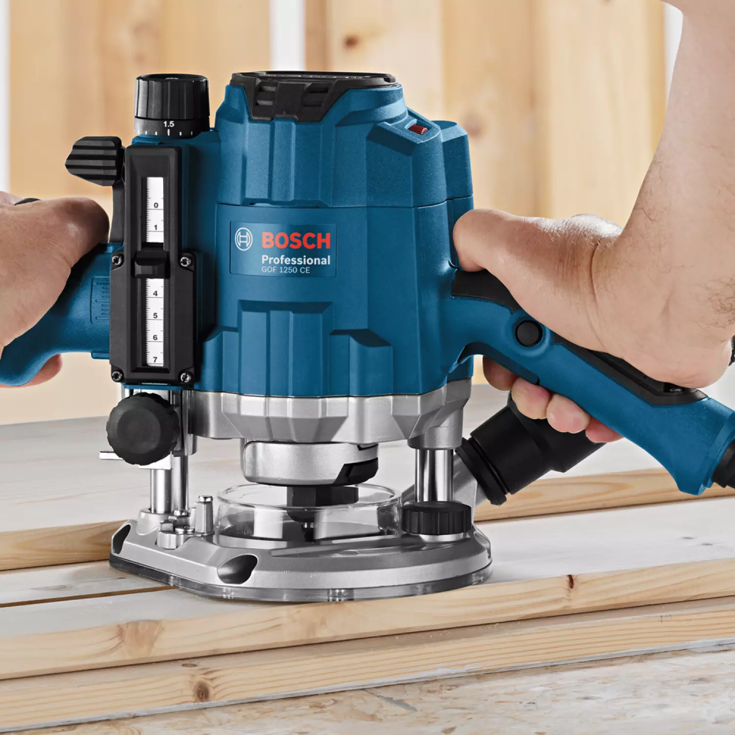 Bosch GOF 1250 CE Professional Bovenfrees - 1250W - 6-8mm-image