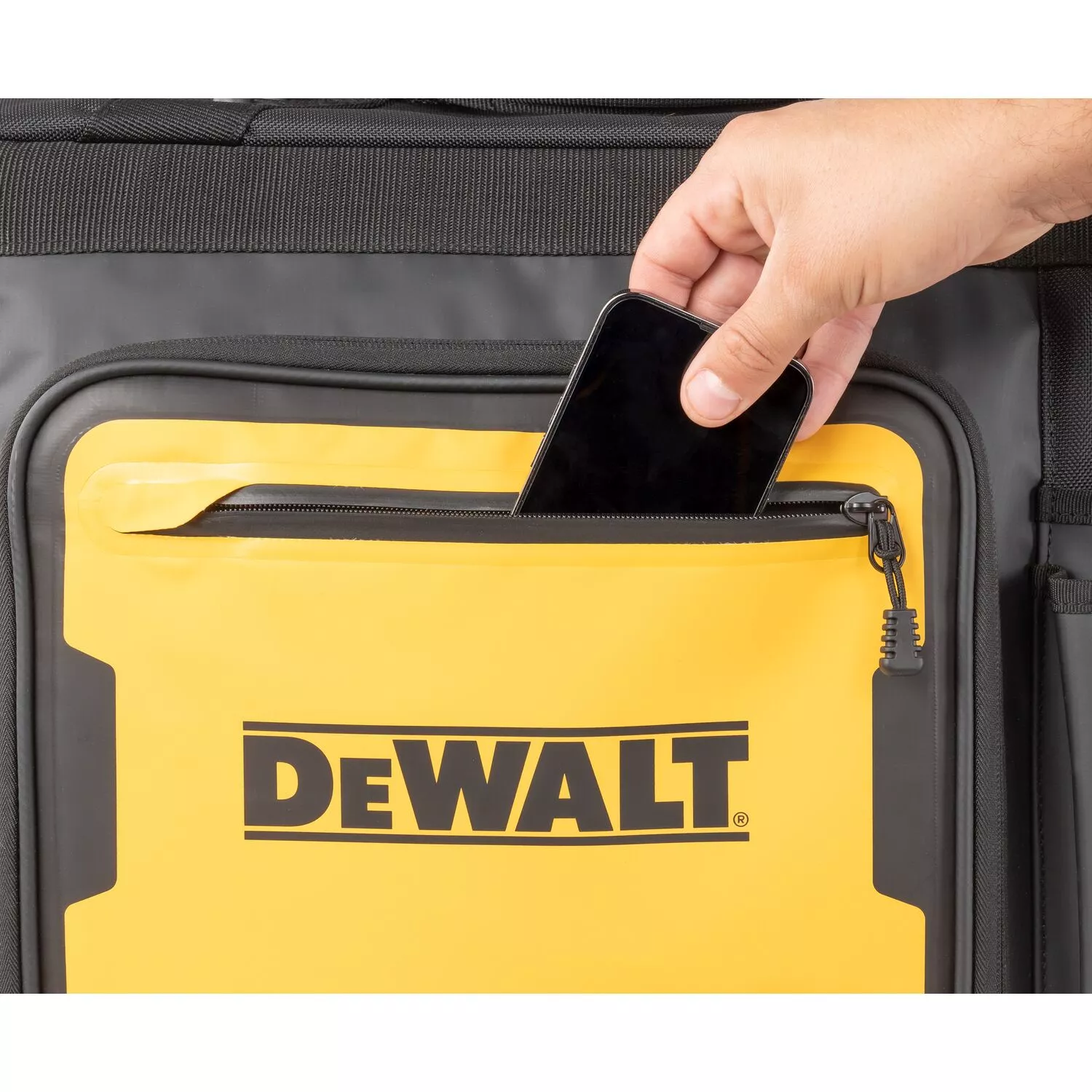 DeWALT DWST60107-1 Sac à outils à roulettes - 18«-image