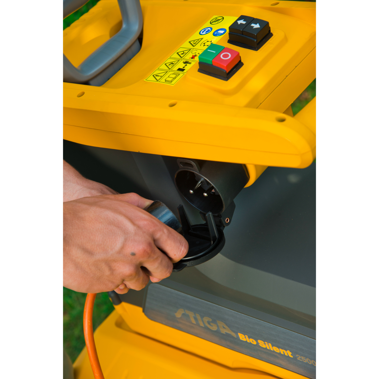 Stiga BIO SILENT 2500 Broyeur électrique - 2500W-image