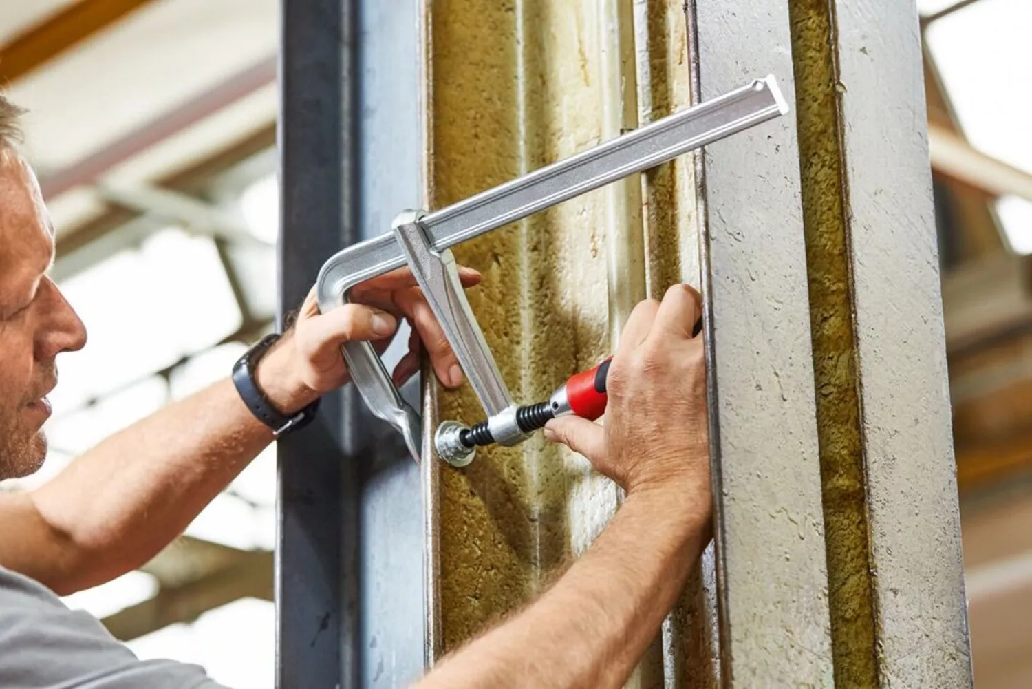 Bessey GZ25KG Lijmtang - Geheel Staal - 250 x 120mm - klapgreep-image