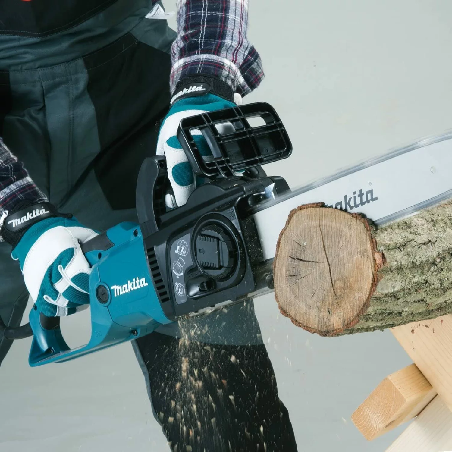 Makita UC4051A kettingzaag - 2000W - 400mm-image