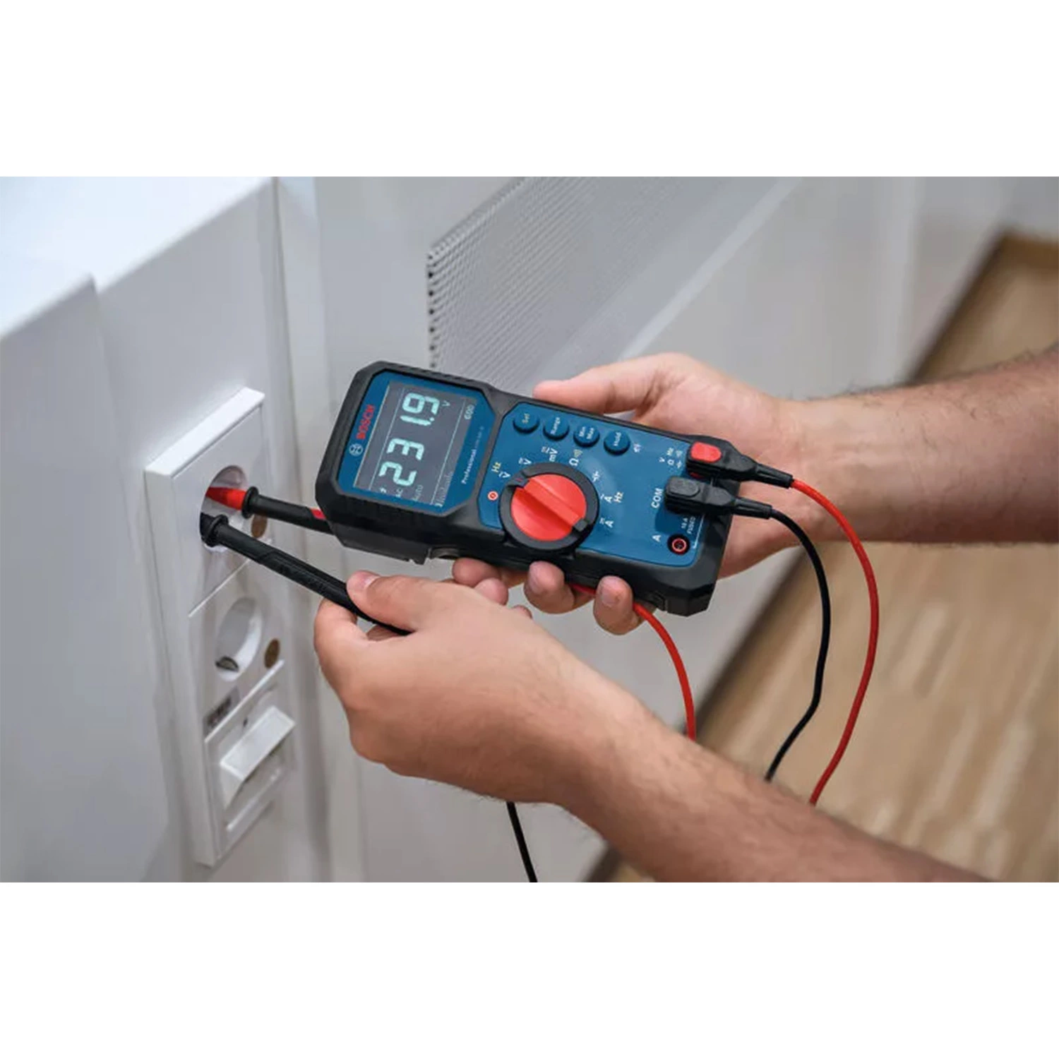 Bosch GDM 600-15 Multimètre numérique True RMS dans un étui - AC/DC 600 V & 10 A - CAT III 600 V-image