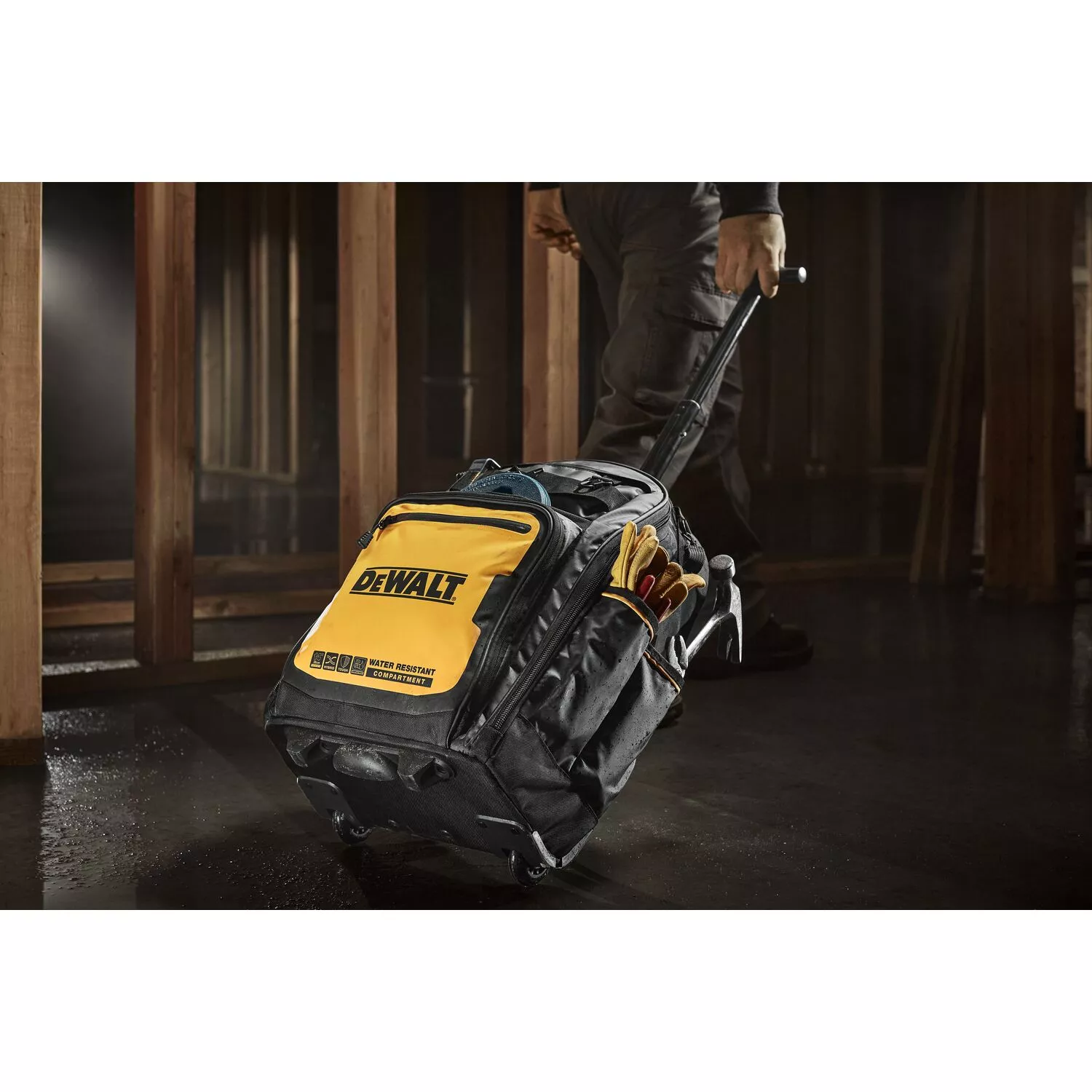 DeWALT DWST60101-1 Gereedschapsrugzak met wielen-image