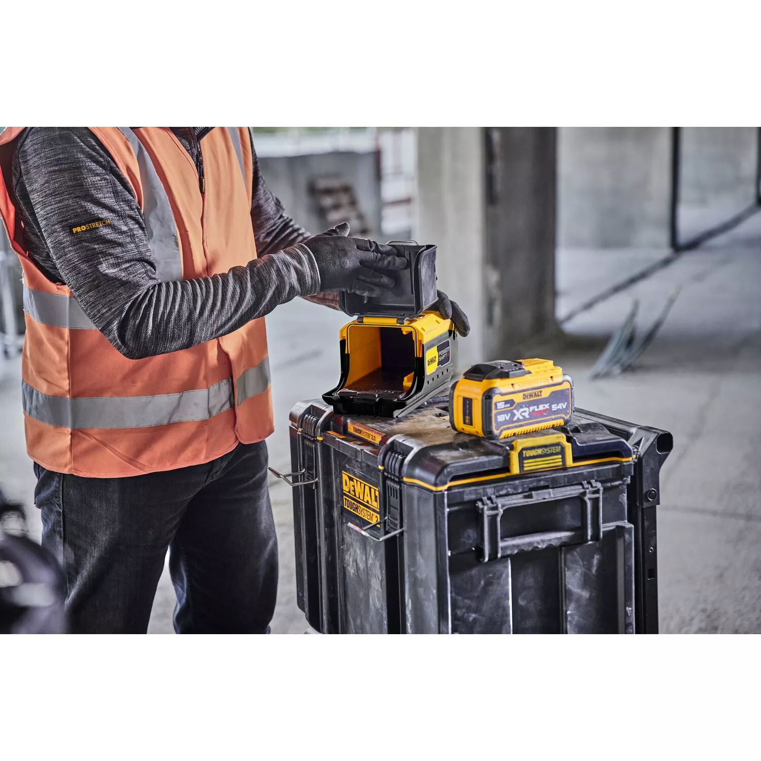 DeWALT DCAFVPS Powershift XR Flexvolt adapter-image