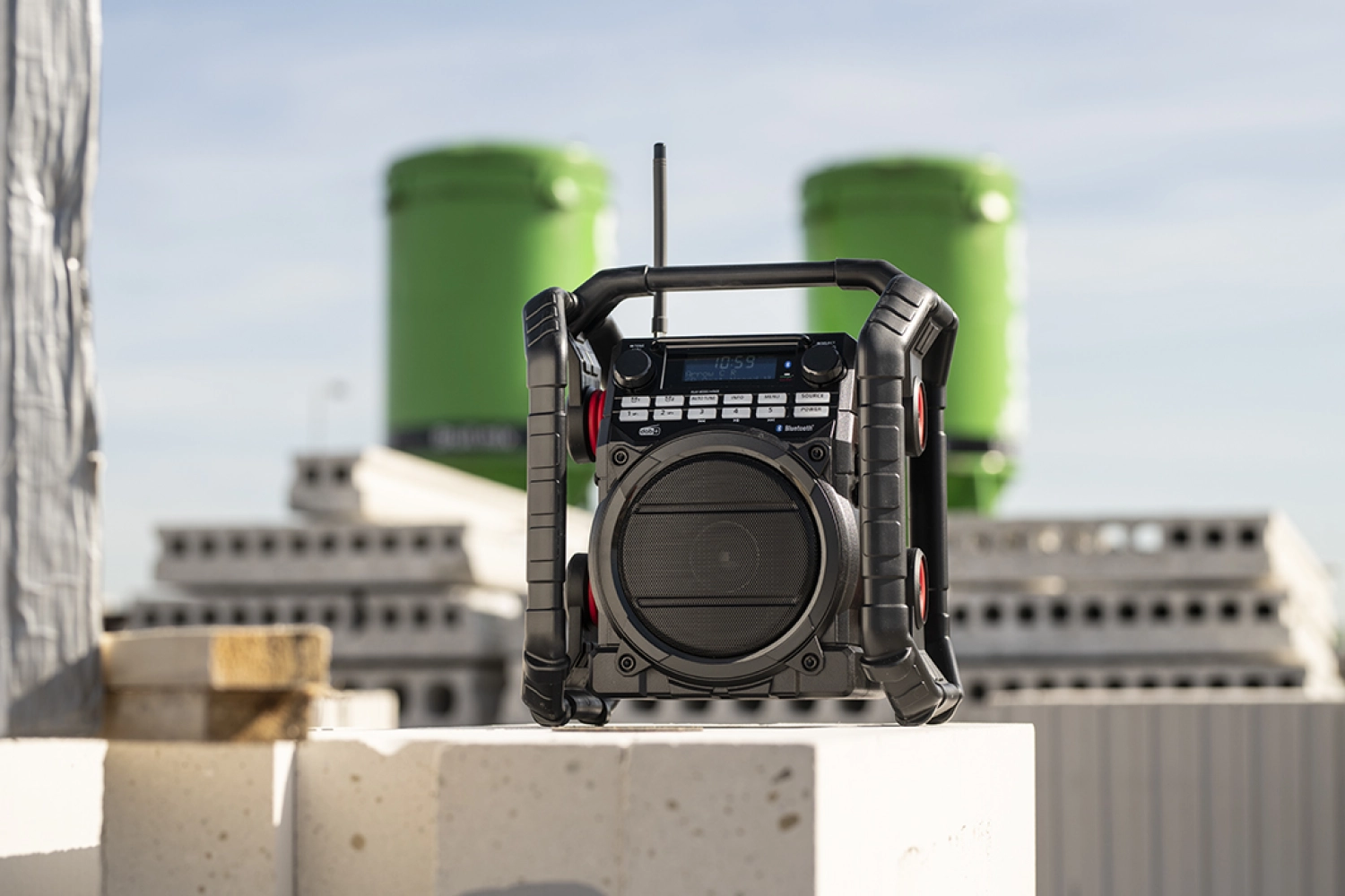 PerfectPro TP3 Bouwradio - FM RDS / DAB+ - AUX-in - bluetooth - werkt op netstroom en batterij-image
