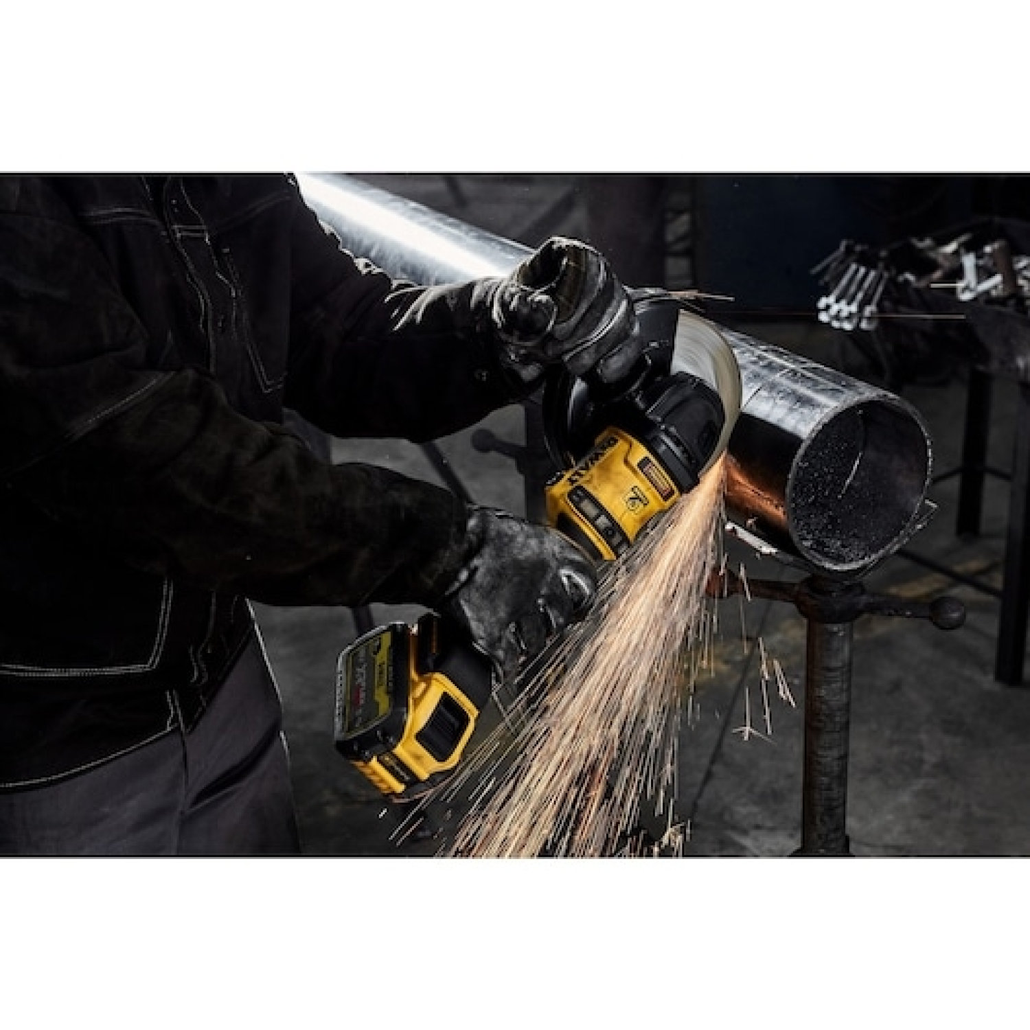 DeWALT DCG440N-XJ - 54V Li-ion XR FlexVolt accu haakse slijper body - 180 mm-image