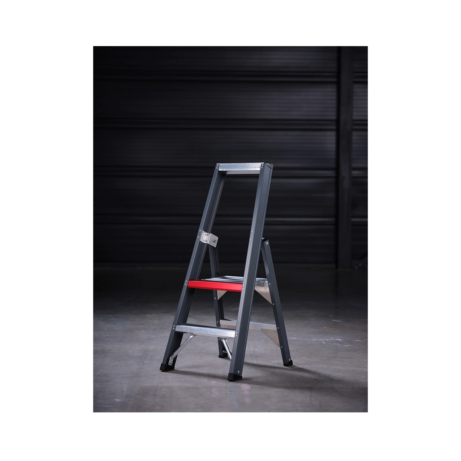 Altrex Falco FEO 2 Escabeau - Simple - Aluminium avec revêtement - 3 marches - max. hauteur de travail 2,5m