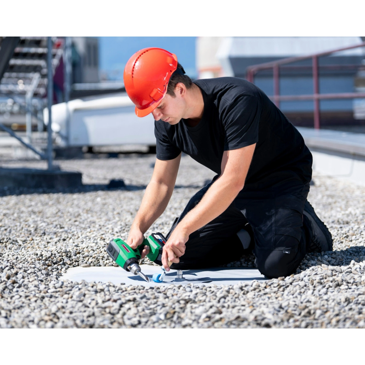 Leister Nexheat 300-A LP 18V accu heteluchtpistool set (1x 8.0 Ah) in koffer-image