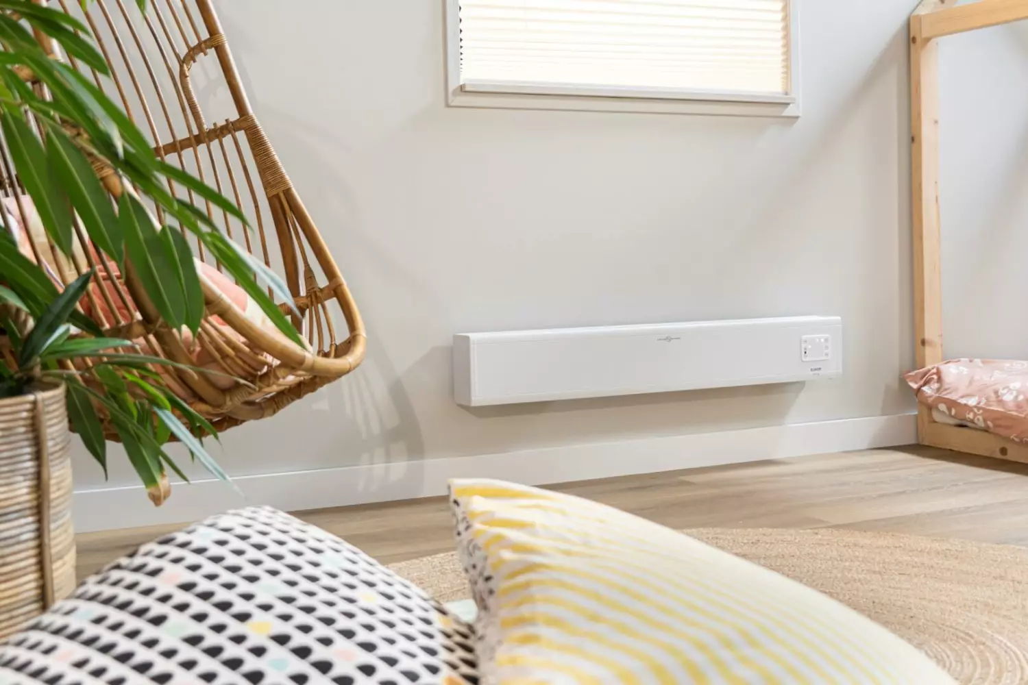 EUROM Alutherm Baseboard 1000 Wi-Fi White Chauffage par convection - 1000W - 40m3-image