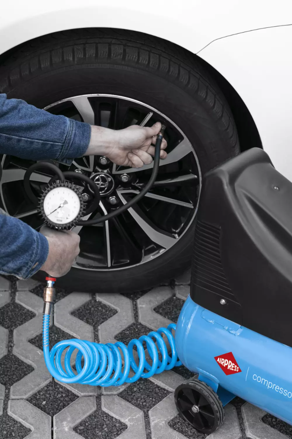 Airpress 42069 Pro Bandenspanningsmeter - 1m - 0-10 bar - 1/4"-image