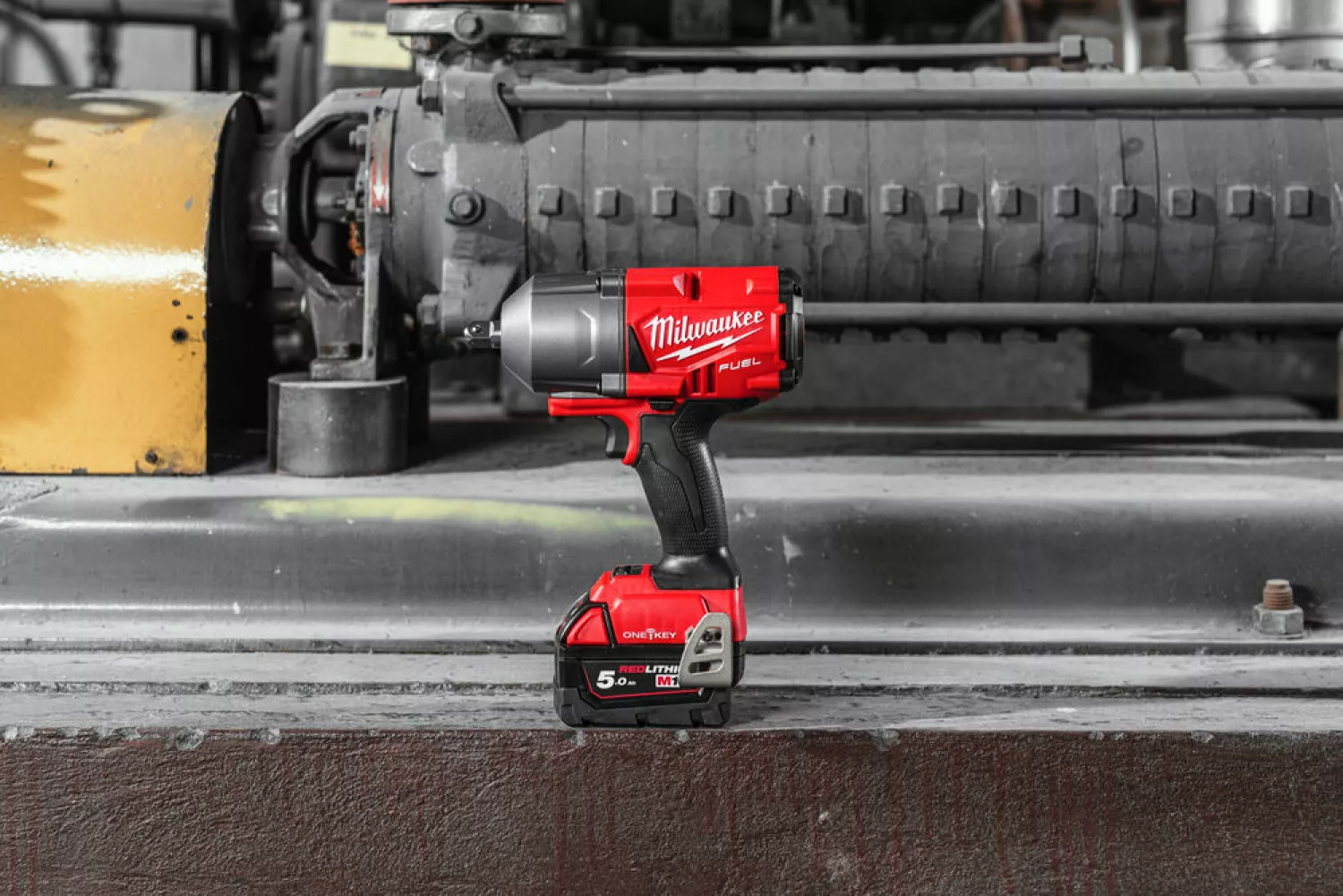 Milwaukee M18 ONEFHIWP12-502X 18V Li-Ion Accu slagmoersleutel set (2x 5,0Ah accu) in HD Box - 1017Nm - 1/2" - koolborstelloos-image