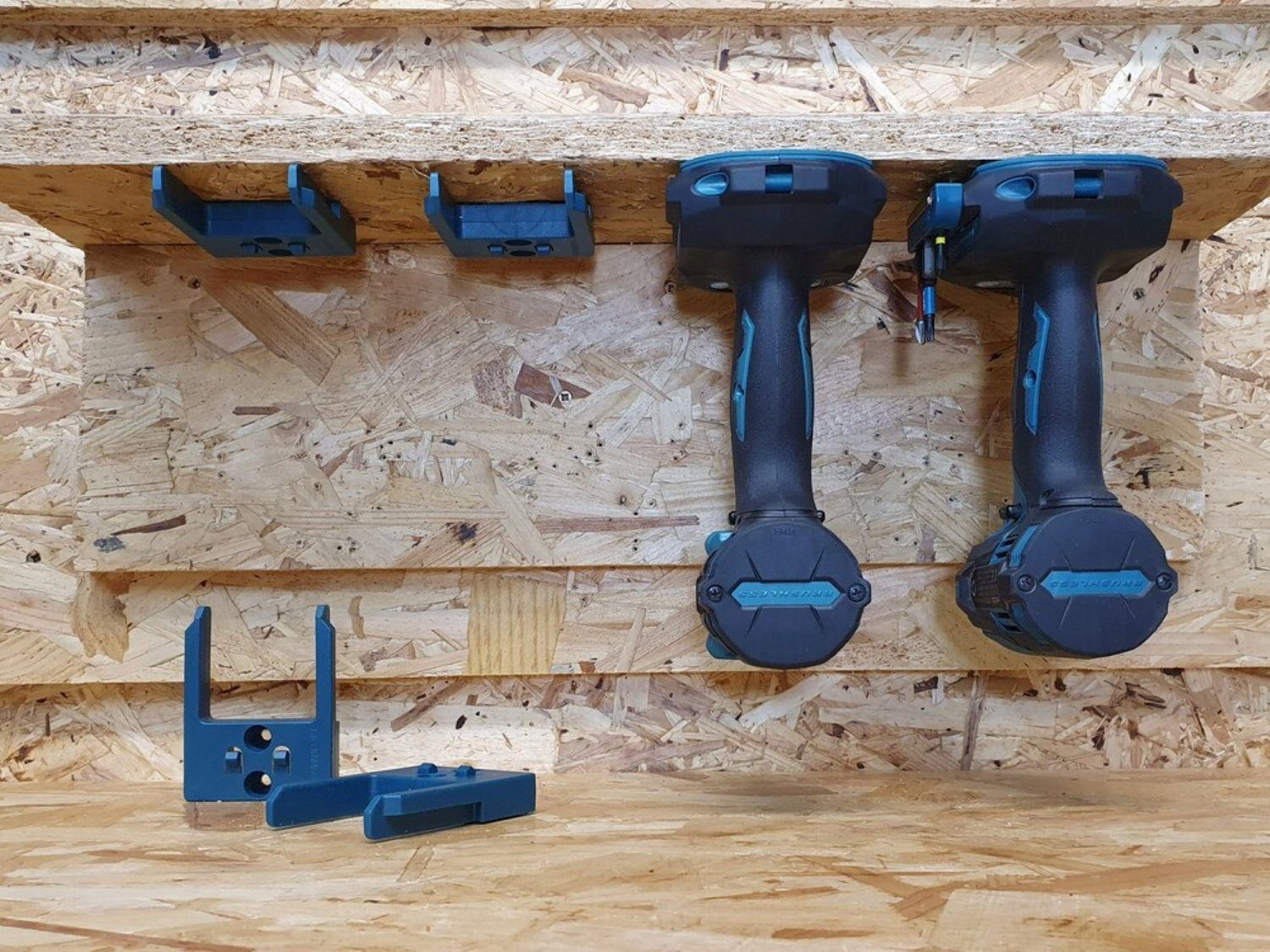 StealthMounts TM-MK40-BLU-4 Supports d'outils pour Makita 40V XGT - Bleu - 4 pièces-image