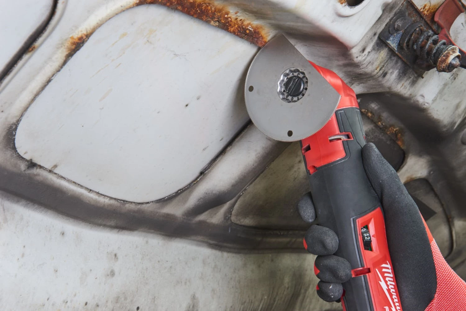 Milwaukee M12 FMT-422X 12V Li-ion Multitool Sans fil - set (Batteries 1x 4.0Ah + 2.0Ah ) in HD Box --image