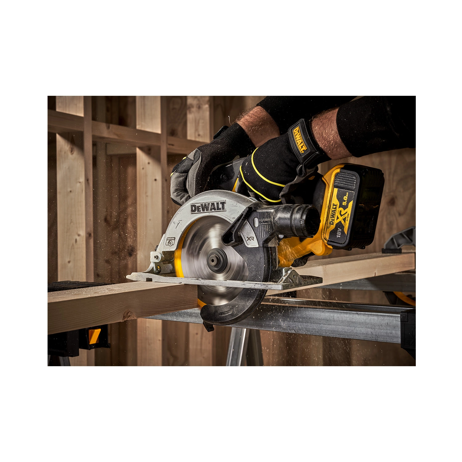 DeWALT DCS565N-XJ Corps de scie circulaire sans fil Li-ion XR 18 V - 165 mm-image