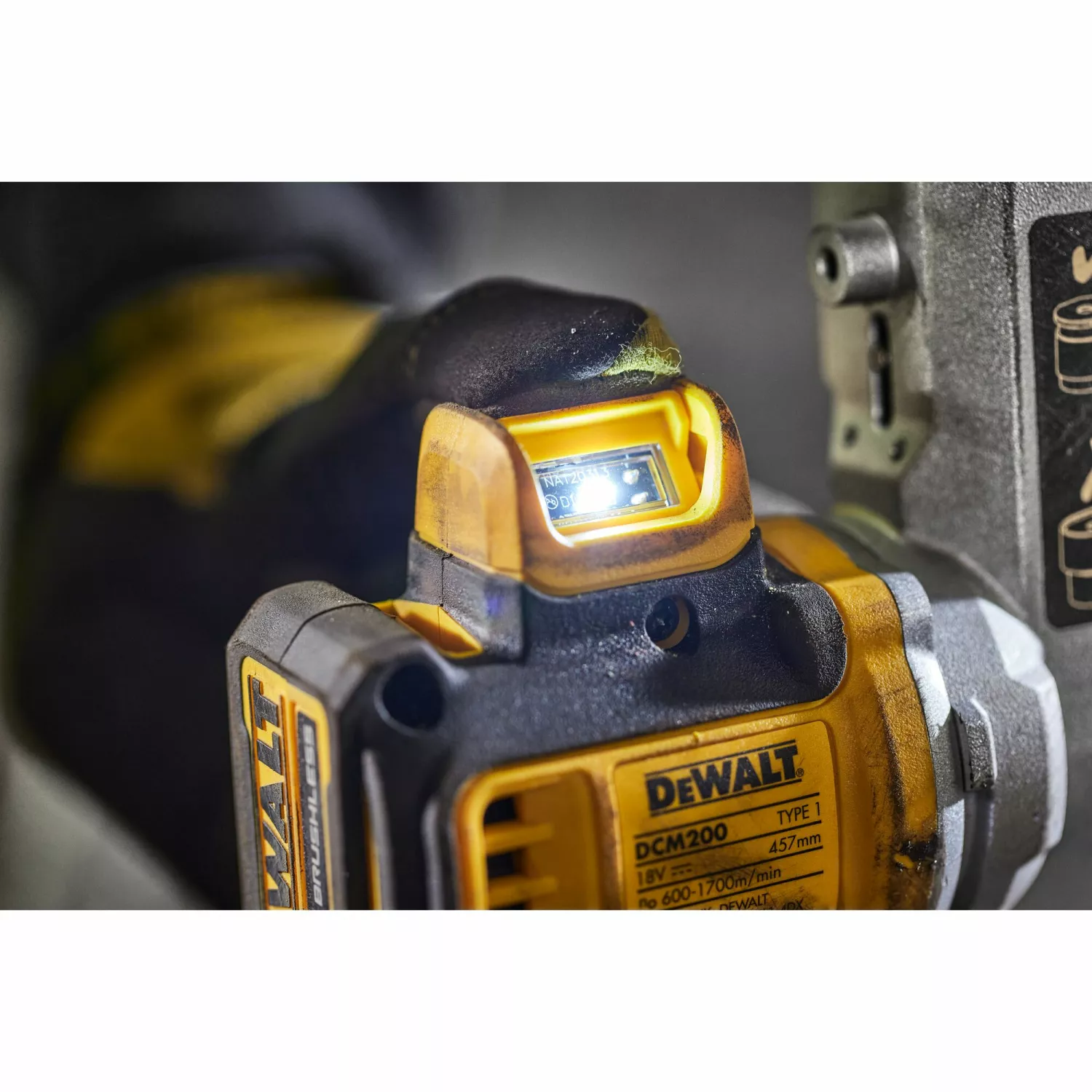 DeWALT DCM200NT 18V Li-ion XR accu stripschuurmachine in TSTAK - 13mm-image