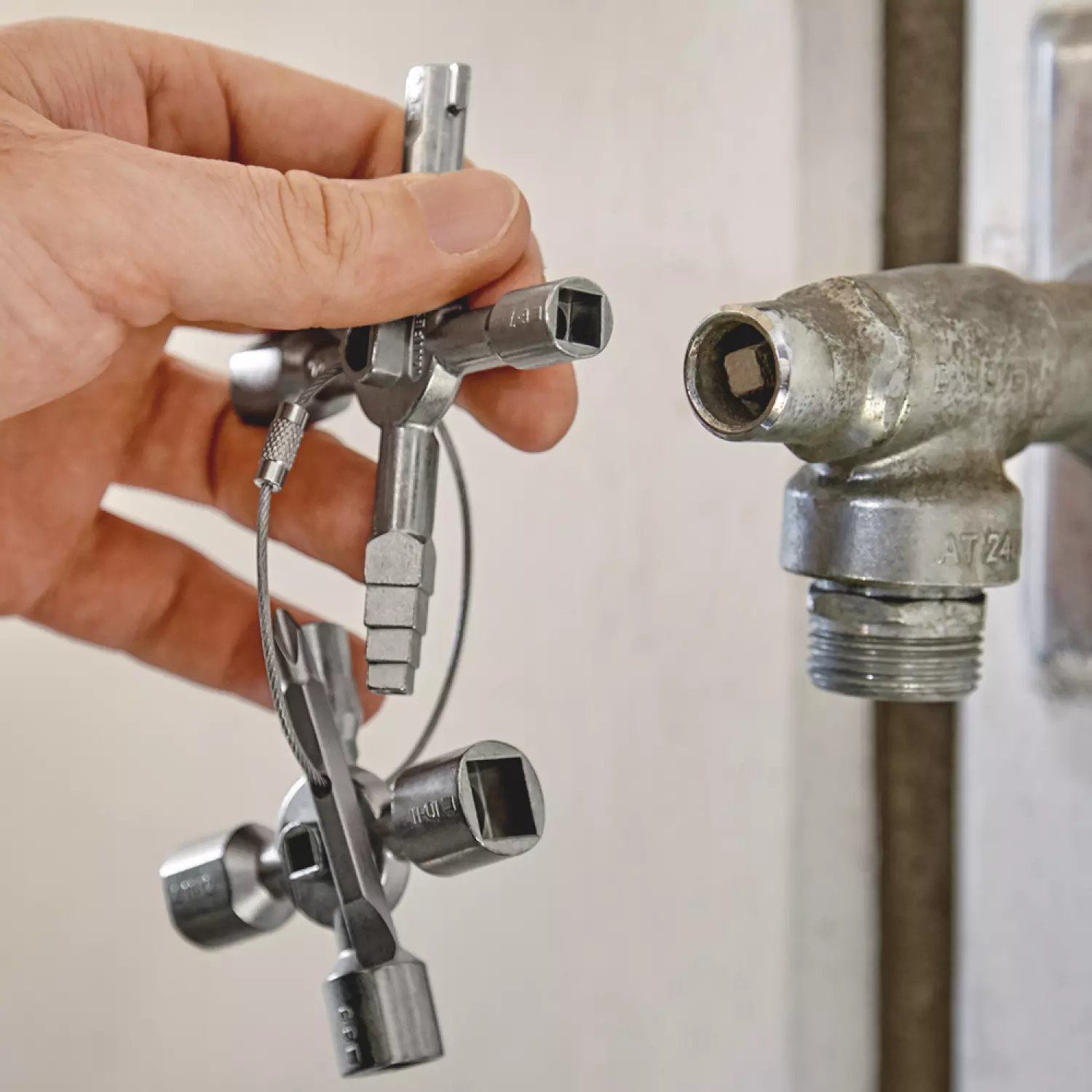 Knipex 00 11 01 TwinKey schakelkastsleutel met 10 profielen-image