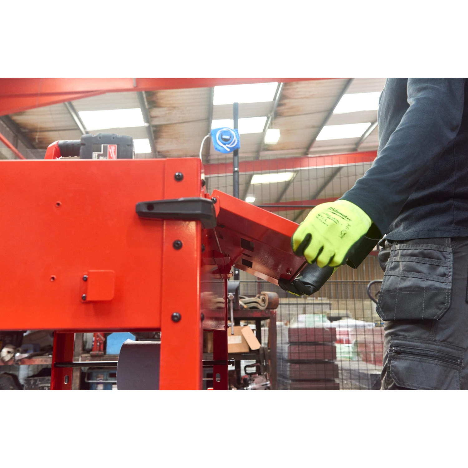 Milwaukee 4932478856 TOOLGUARD™ Servante d'atelier - 40˝ / 102 cm-image