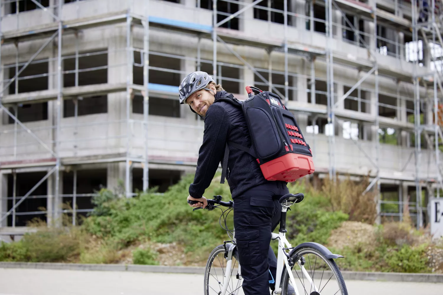 Wiha Sac à dos d'outils d'électricien 28 pièces Electric - 45528 + SB25517 détecteur de tension-image