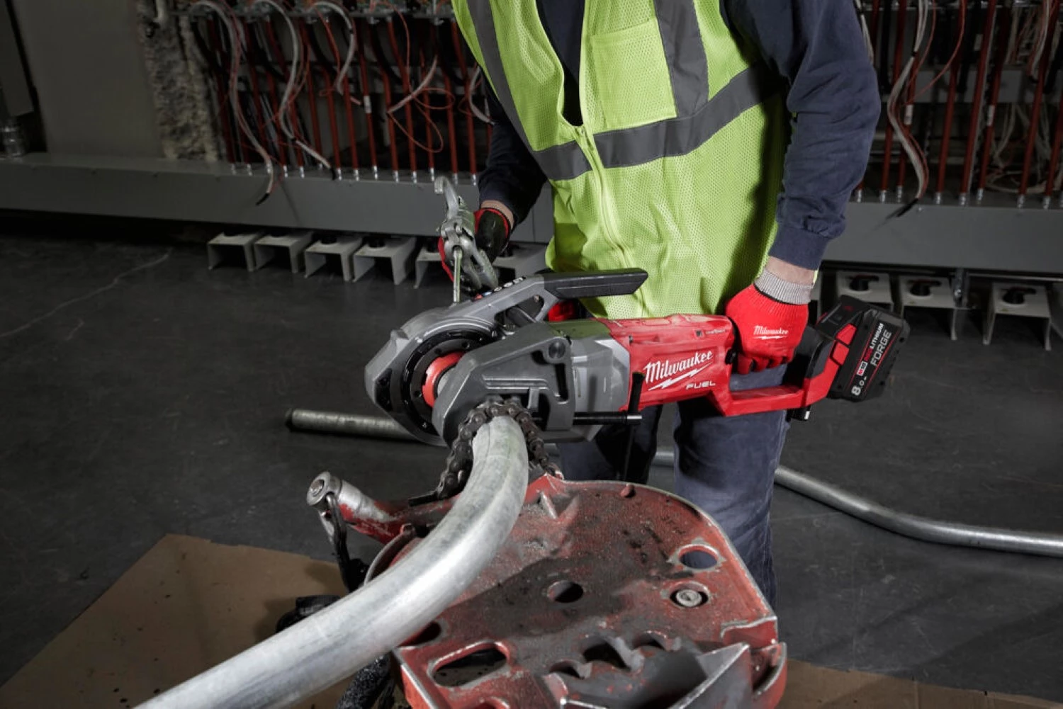 Milwaukee M18 FPT114-802CA 18V Li-ion accu Draadsnijder set (2x 8.0Ah accu) in koffer - 1/8" tot 1 1/4"-image