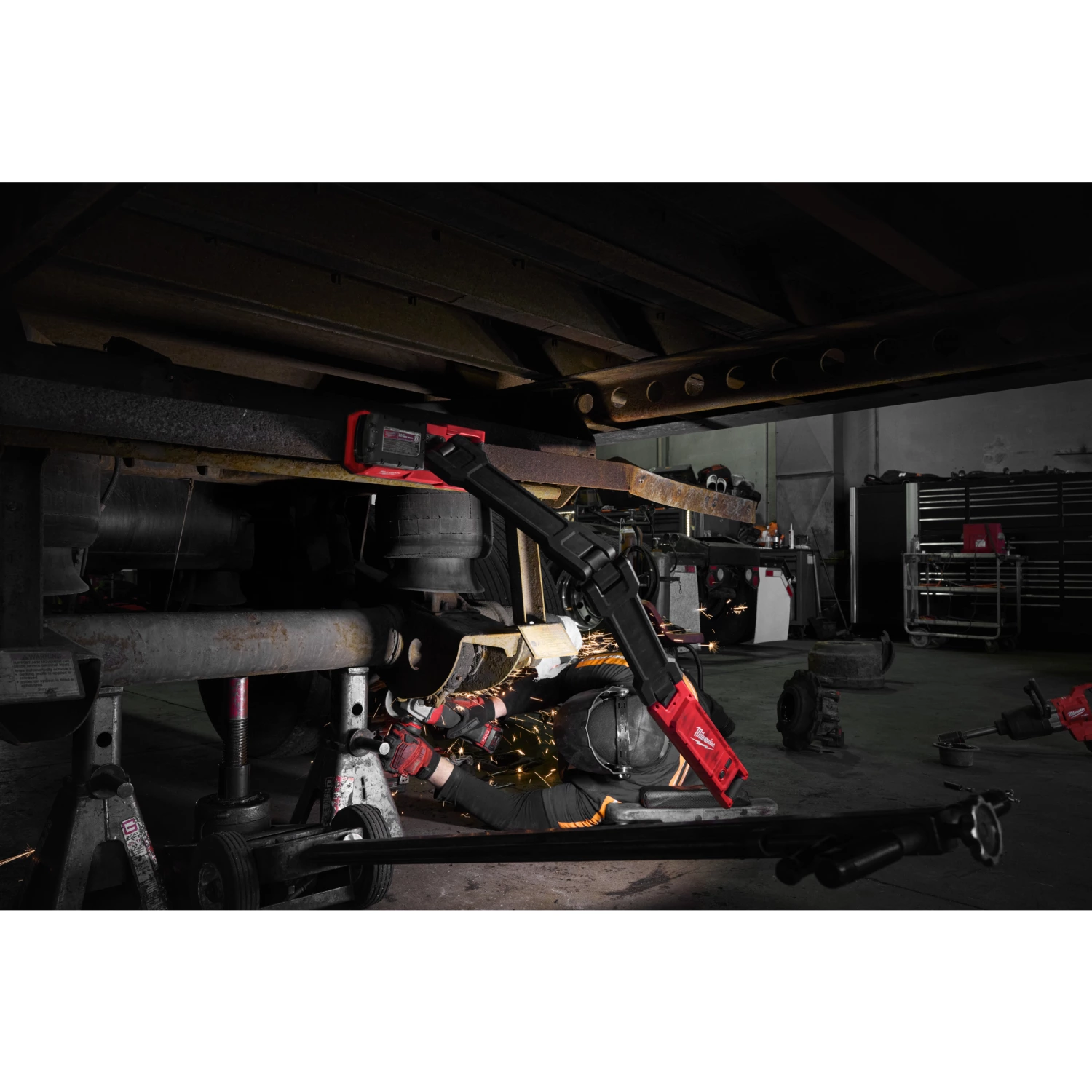 Milwaukee M18 ABL-0 18V Li-Ion Opvouwbare Magneet Lamp - Trueview - 2500Lm-image
