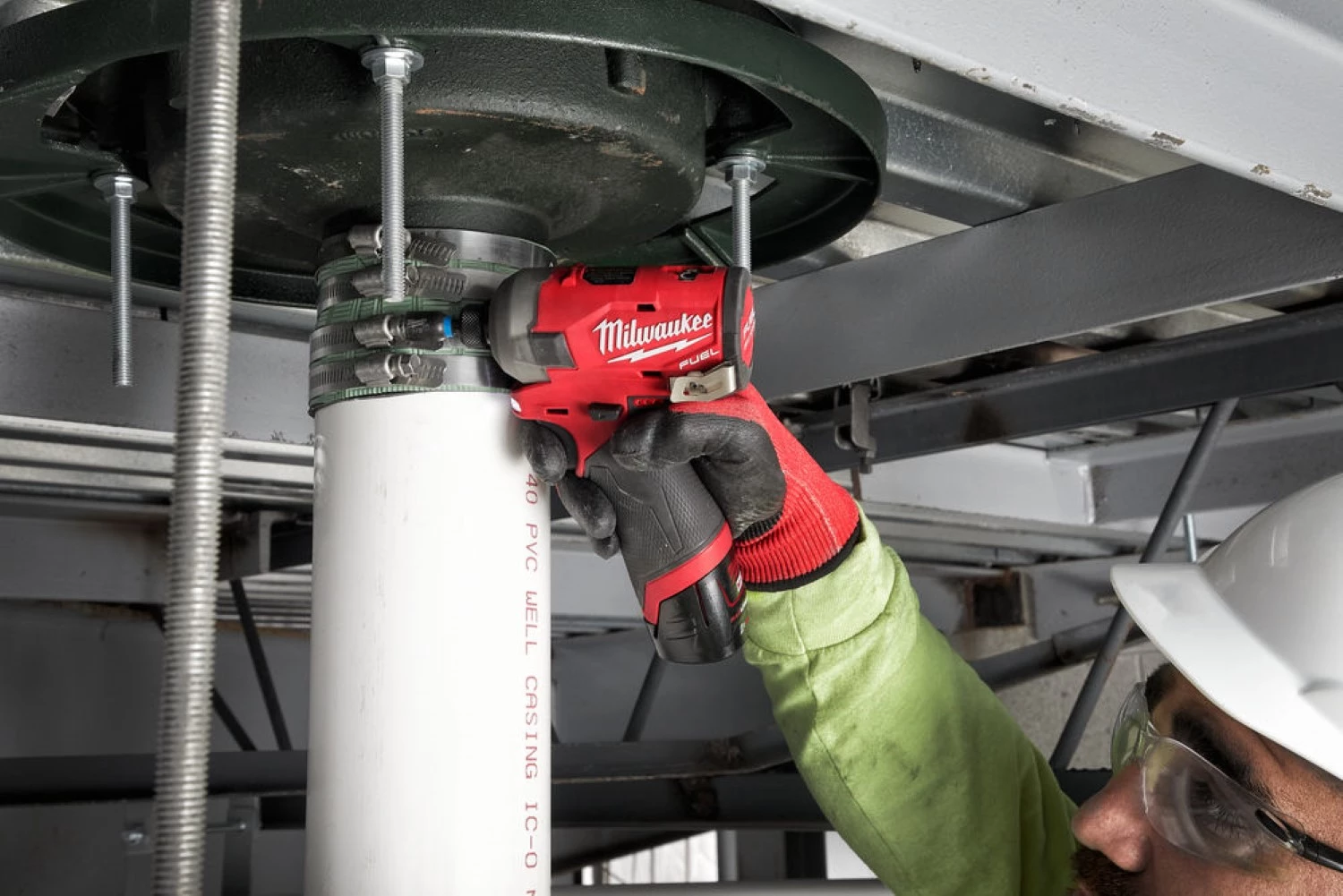Milwaukee M12 FQID-202X - Set visseuse à choc Li-Ion 12V (2x batterie 2.0Ah) dans HD Box - 50Nm - moteur brushless-image