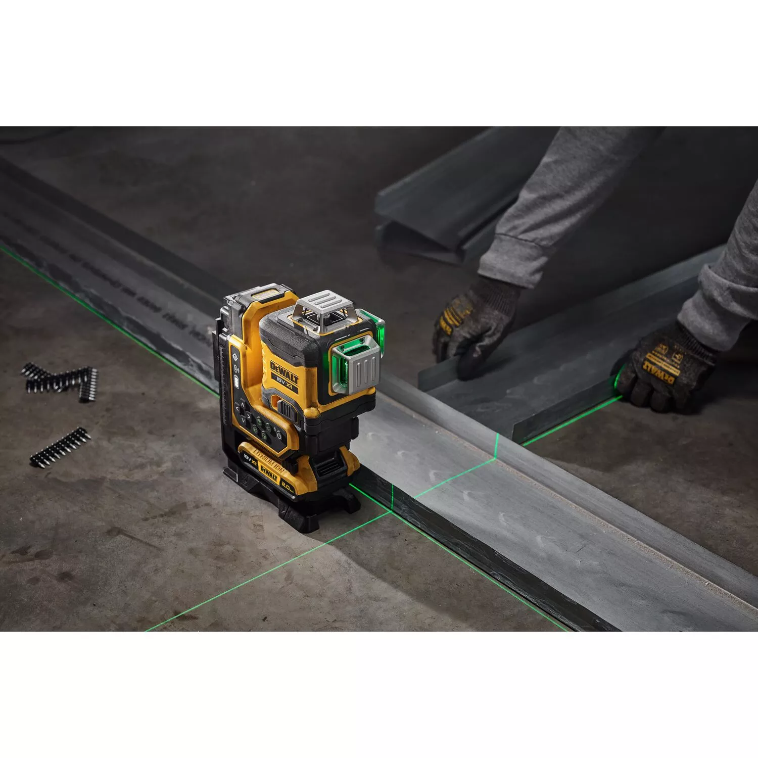 DeWALT Kruislijnlaser DCLE34035D in koffer - groen - 3 lijnen - 80m - IP54-image