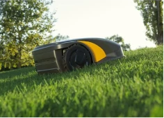 Quelle tondeuse robotisée convient à ma pelouse ?-image