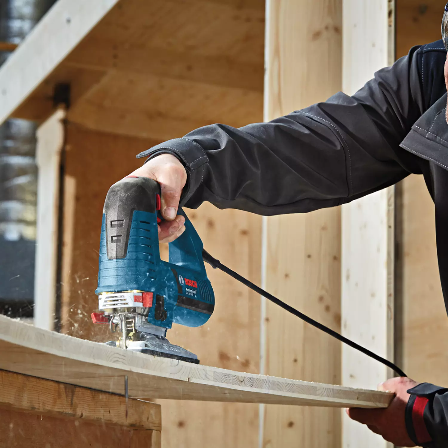 Bosch GST 160 BCE Decoupeerzaag in L-Boxx - 800W - D-greep - variabel-image