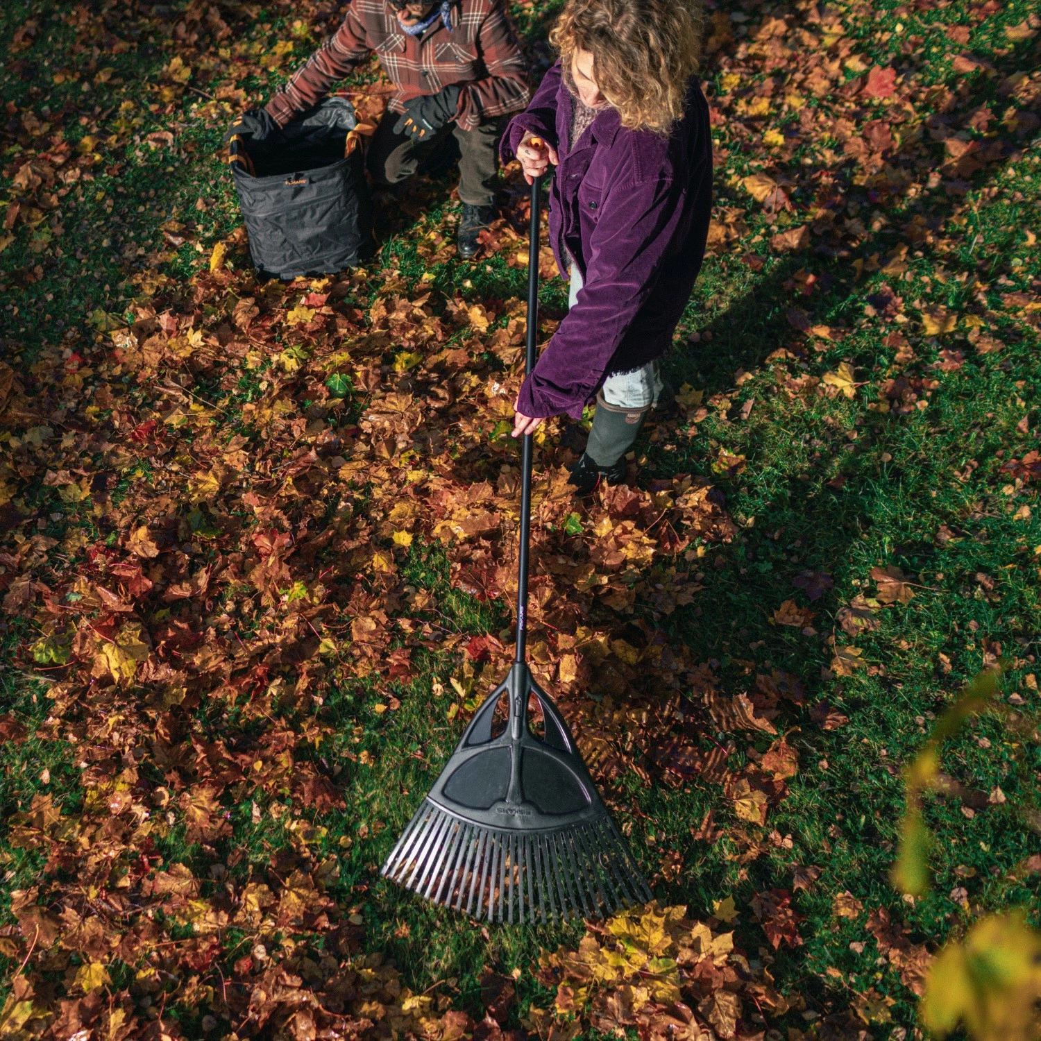 Fiskars 135090 / 1015645 - Râteau - 27 dents - 65 cm-image