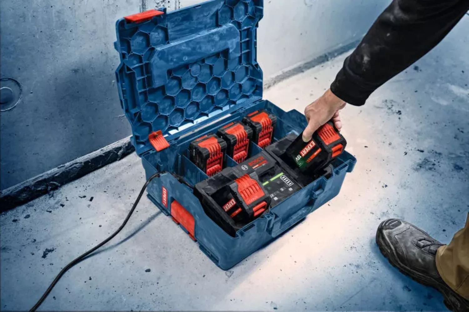 Bosch EXAL18V2-320 18V High power accu duooplader in L-Boxx - 16A-image