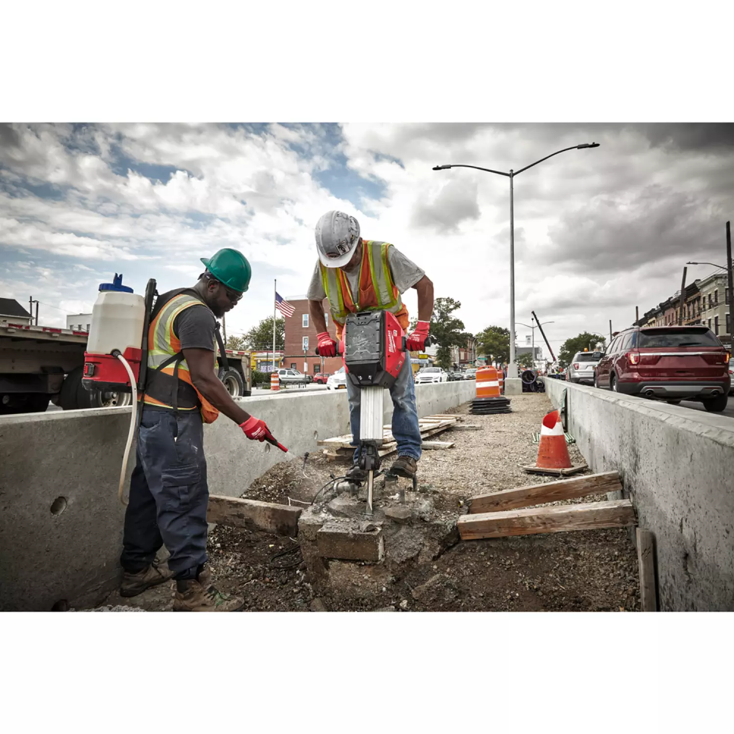 Milwaukee MXF DH2528H-602 MX Fuel accu sloophamer set (2x 6.0Ah accu) - 28mm HEX-image