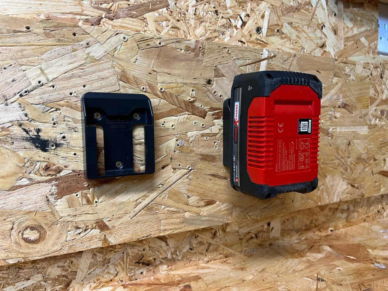 StealthMounts BM-EO18-BLK-6 Accuhouders voor Ozito/Einhell 18v - Zwart - 6 stuks-image