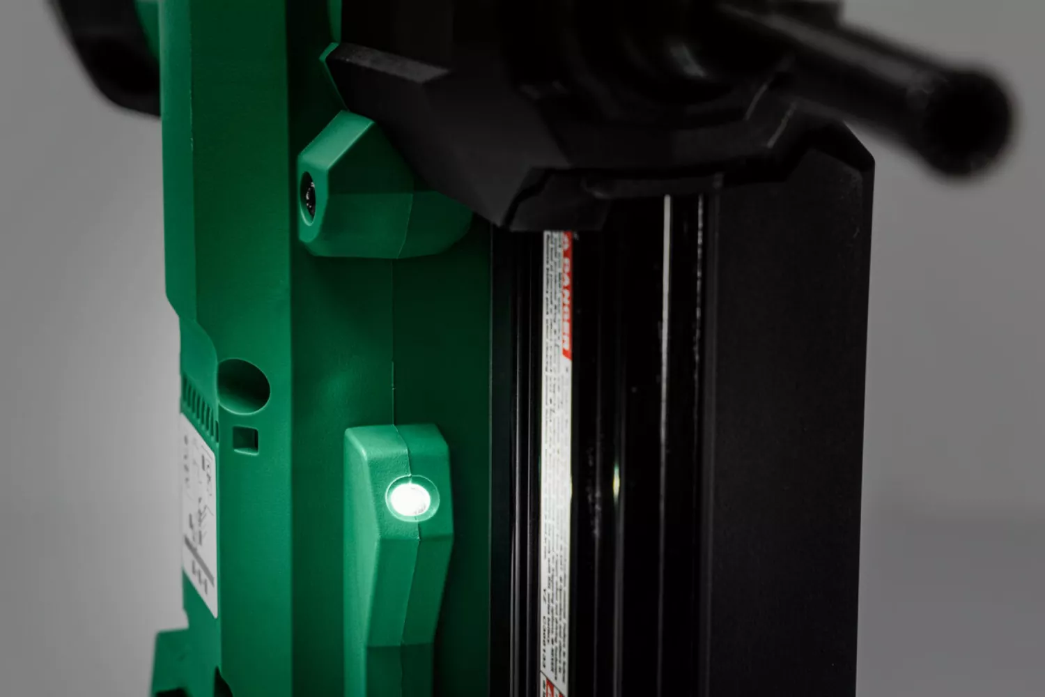 HiKOKI NC1840DAWQZ 18V Li-ion Accu beton spijkerapparaat in koffer (2x 5.0Ah) - 40mm-image