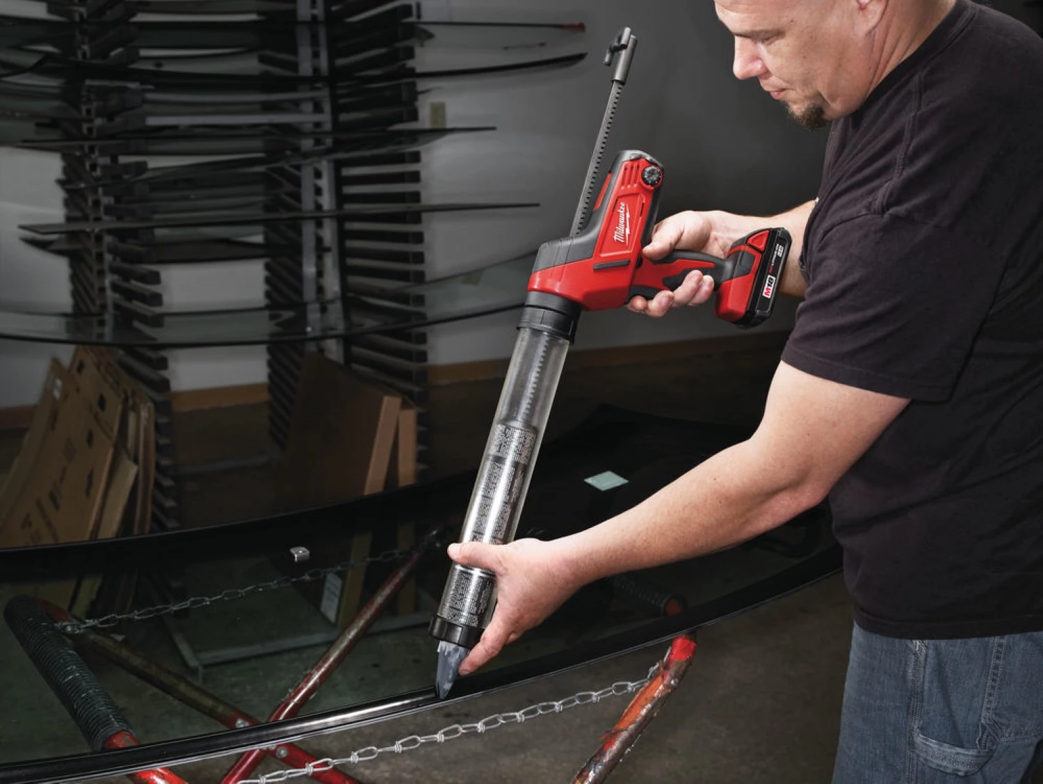 Milwaukee C18 PCG/600T-201B Li-Ion pistolet à colle / mastic avec porte-cartouche - 18V-image