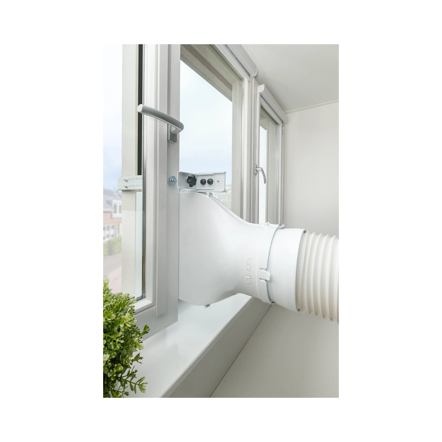 EUROM Coolperfect 180 Wifi Mobiele airco met afstandsbediening - Koelen en verwarmen - 5200W met Eurom Window Way Out 2.0