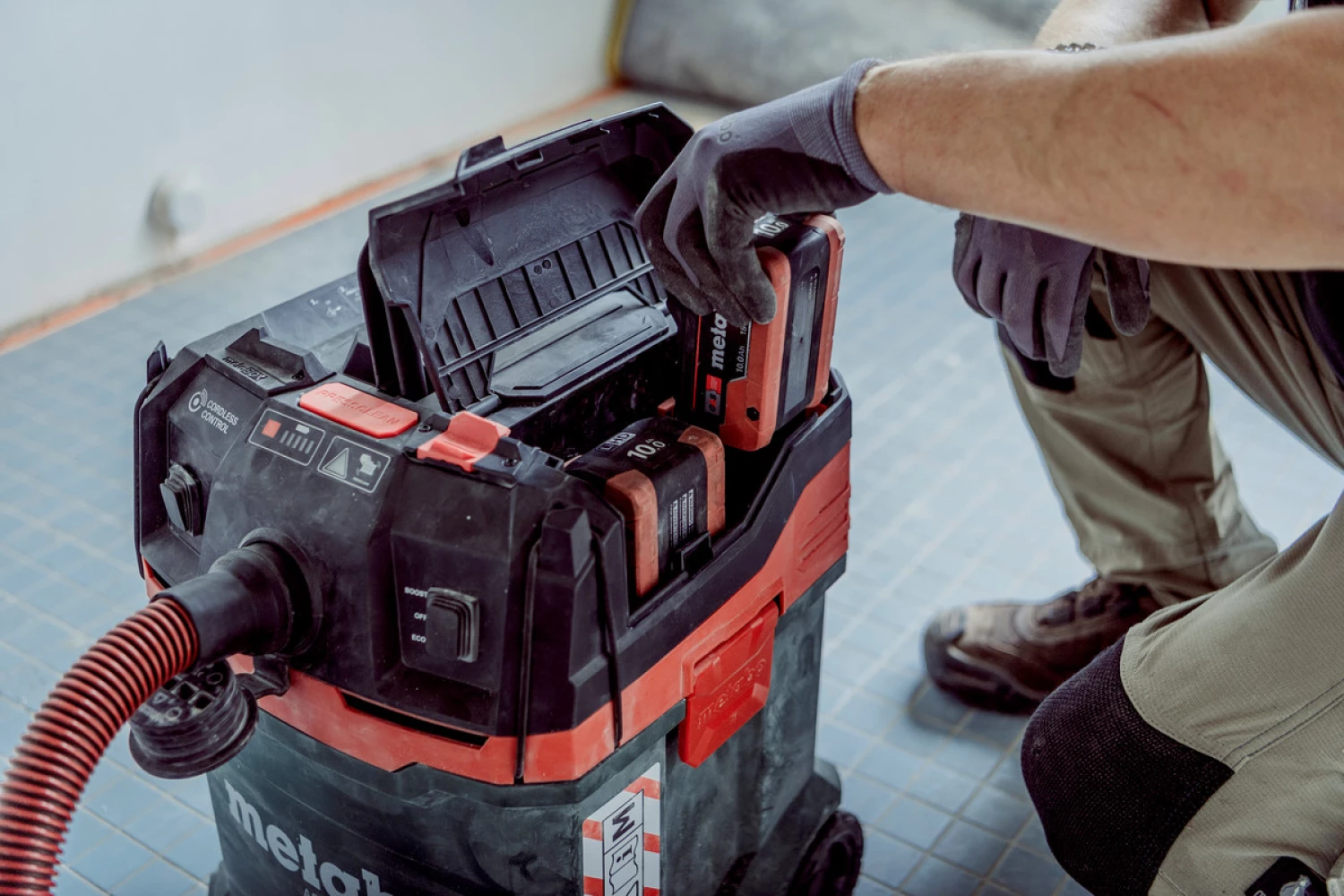 Metabo AS 36-18 M 30 PC-CC 18V Li-ion  Aspirateur de chantier à batterie sans fil - Classe M - 30L-image