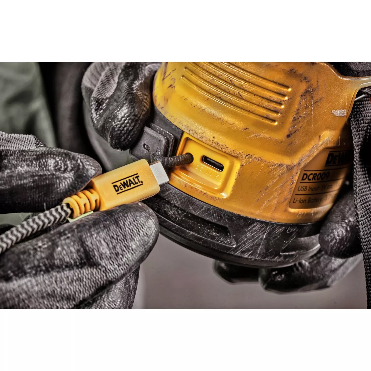 DeWALT DCR009-XJ Haut-parleur Bluetooth USB-C - IP67-image