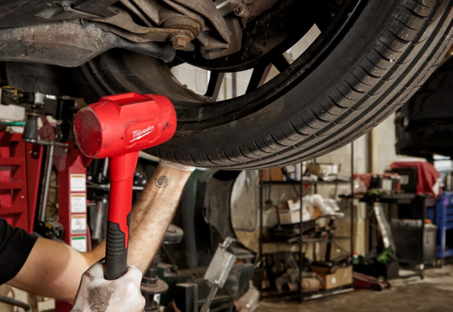 Milwaukee 4932492351 Terugslagvrije hamer - fiberglas handgreep - 1360 gram-image