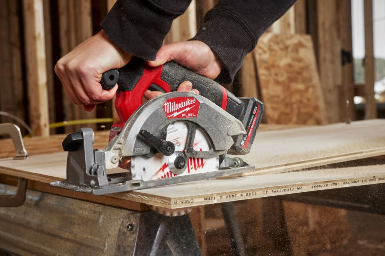 Milwaukee M12 FCS442-502X 12V Li-ion accu compacte cirkelzaagmachine set (2x 5.0Ah accu) in HD box - 140mm-image