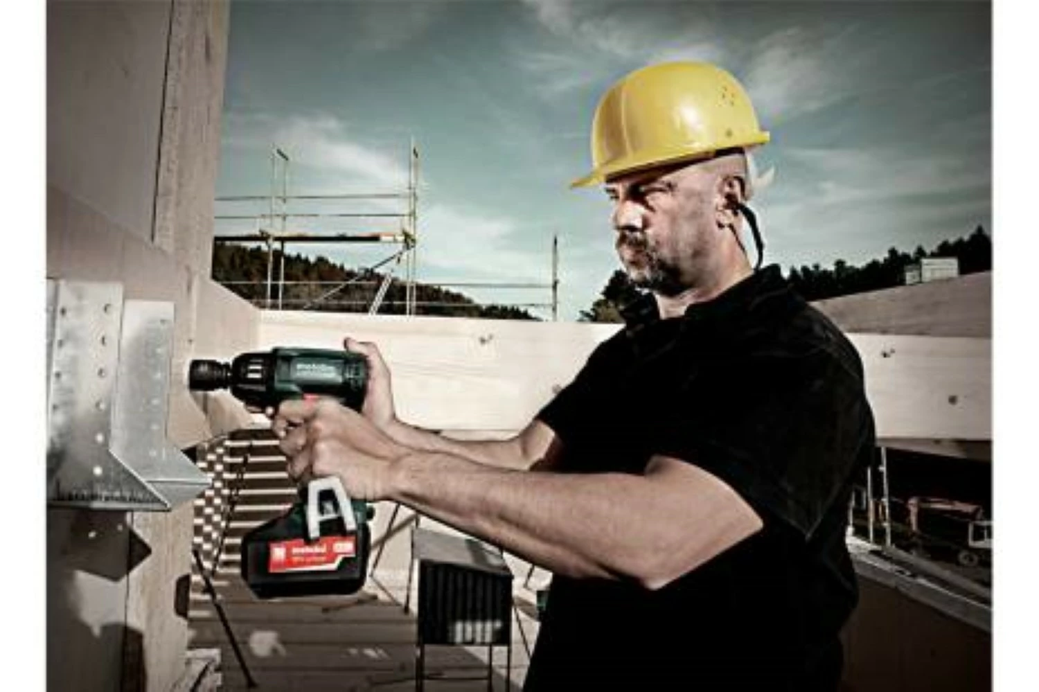 Metabo SSW 18 LTX 400 BL 18V Li-Ion Accu slagmoersleutel set (2x 5.2Ah Li-Power accu) in metaBOX - 400Nm - 1/2" - koolborstelloos-image