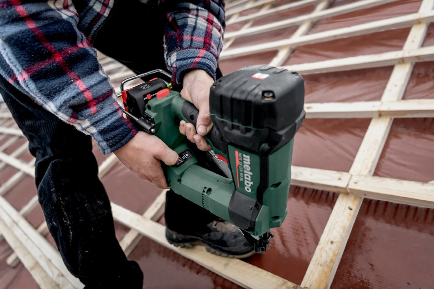 Metabo NFR 18 LTX 90 BL 18V Accu tacker set (2x 4.0Ah accu) in metaBOX - 50-90mm-image