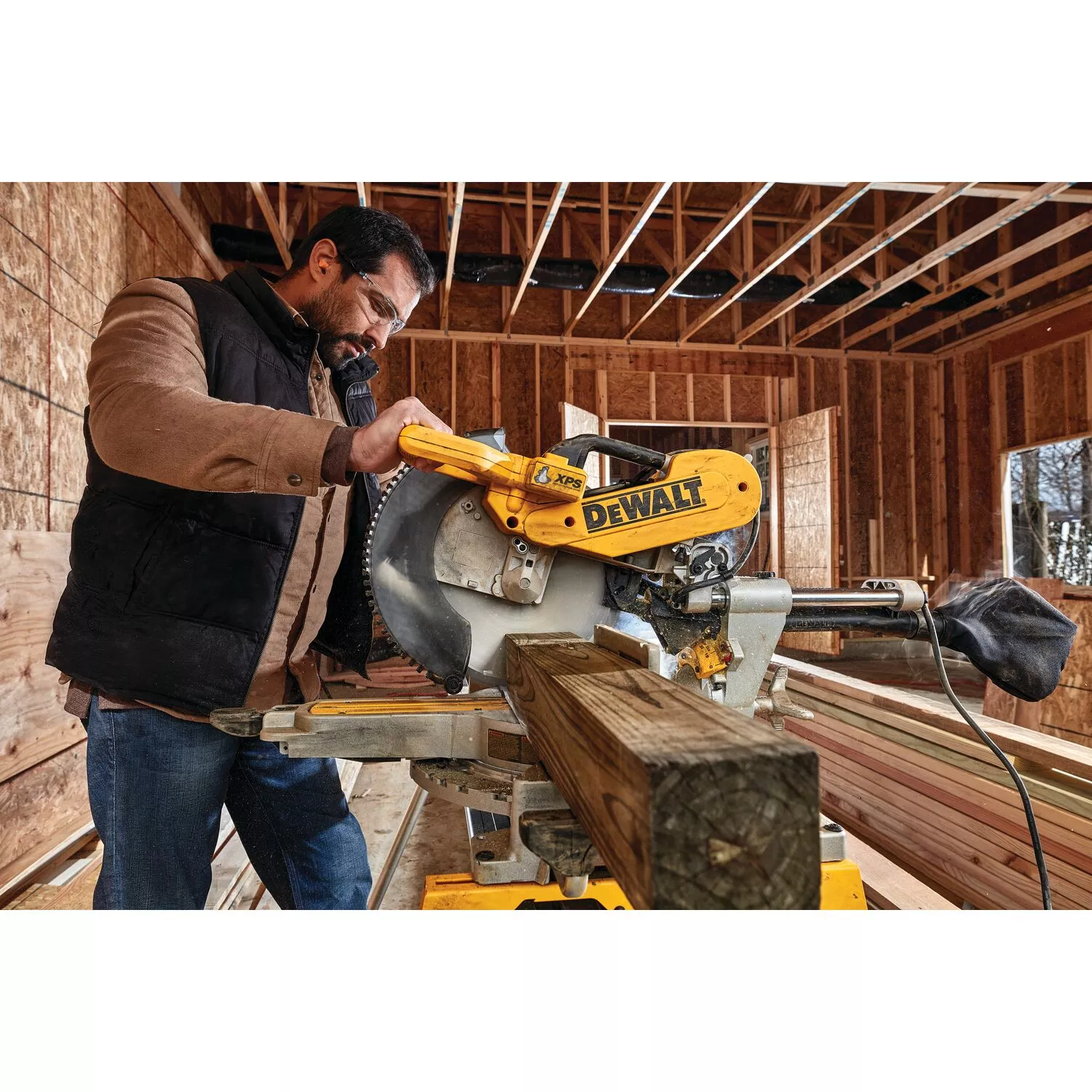 DeWALT DWS780S Afkortzaag met XPS zaaglijnindicator - 1675W - 305 x 30mm-image