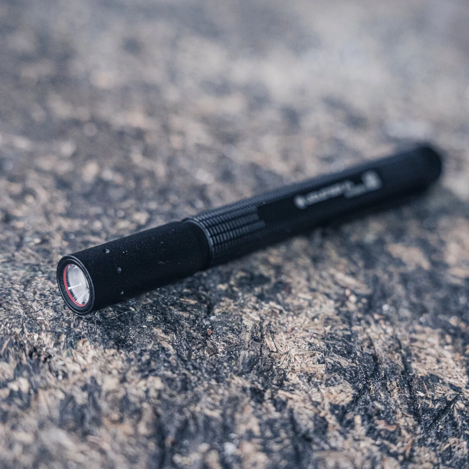 Ledlenser P4 Lampe torche LED - IP54 - 180Lm-image