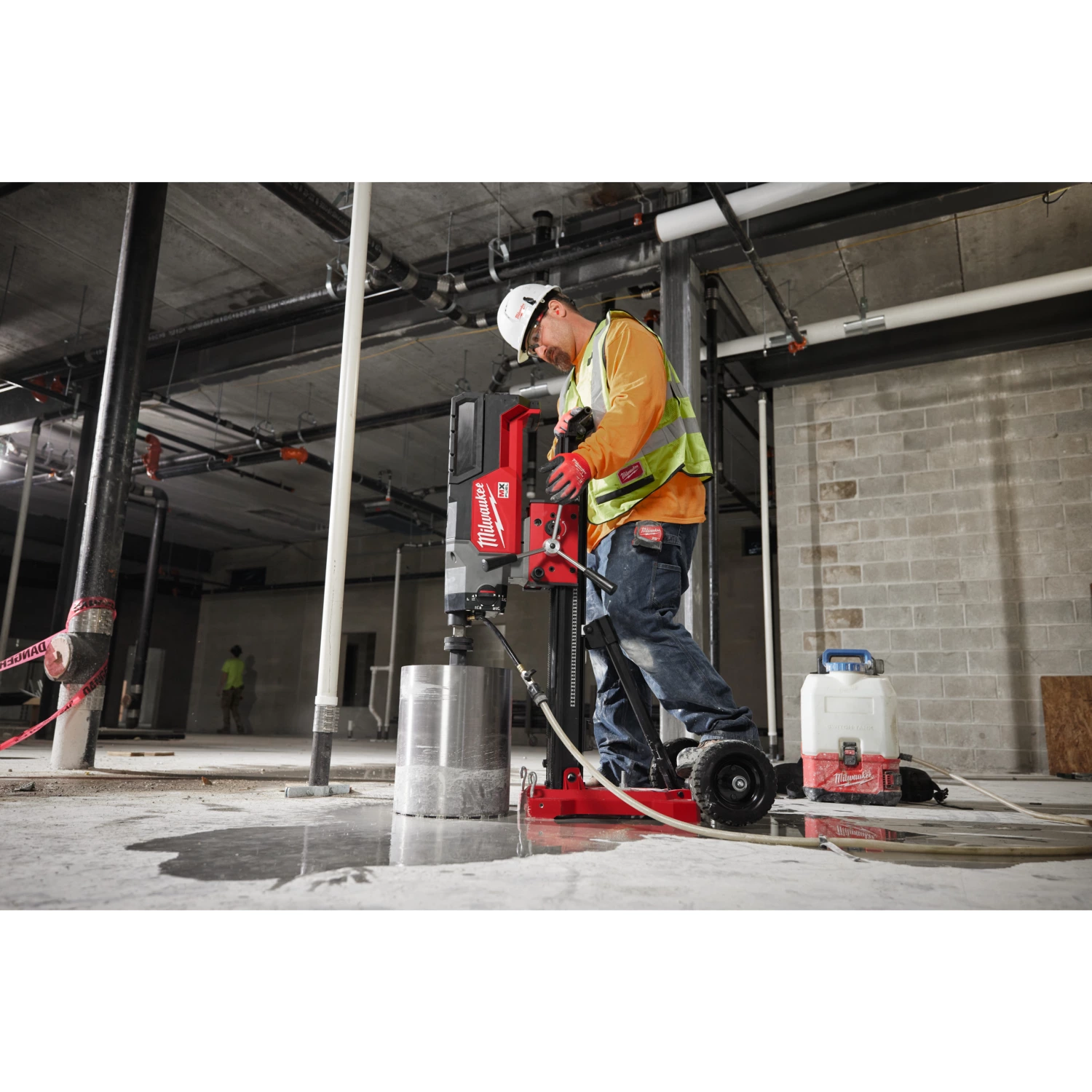 Milwaukee MXF DCD350KIT-122 MX Fuel accu diamant boormachine set (2x 12.0Ah accu) incl. boorstandaard - 350mm-image