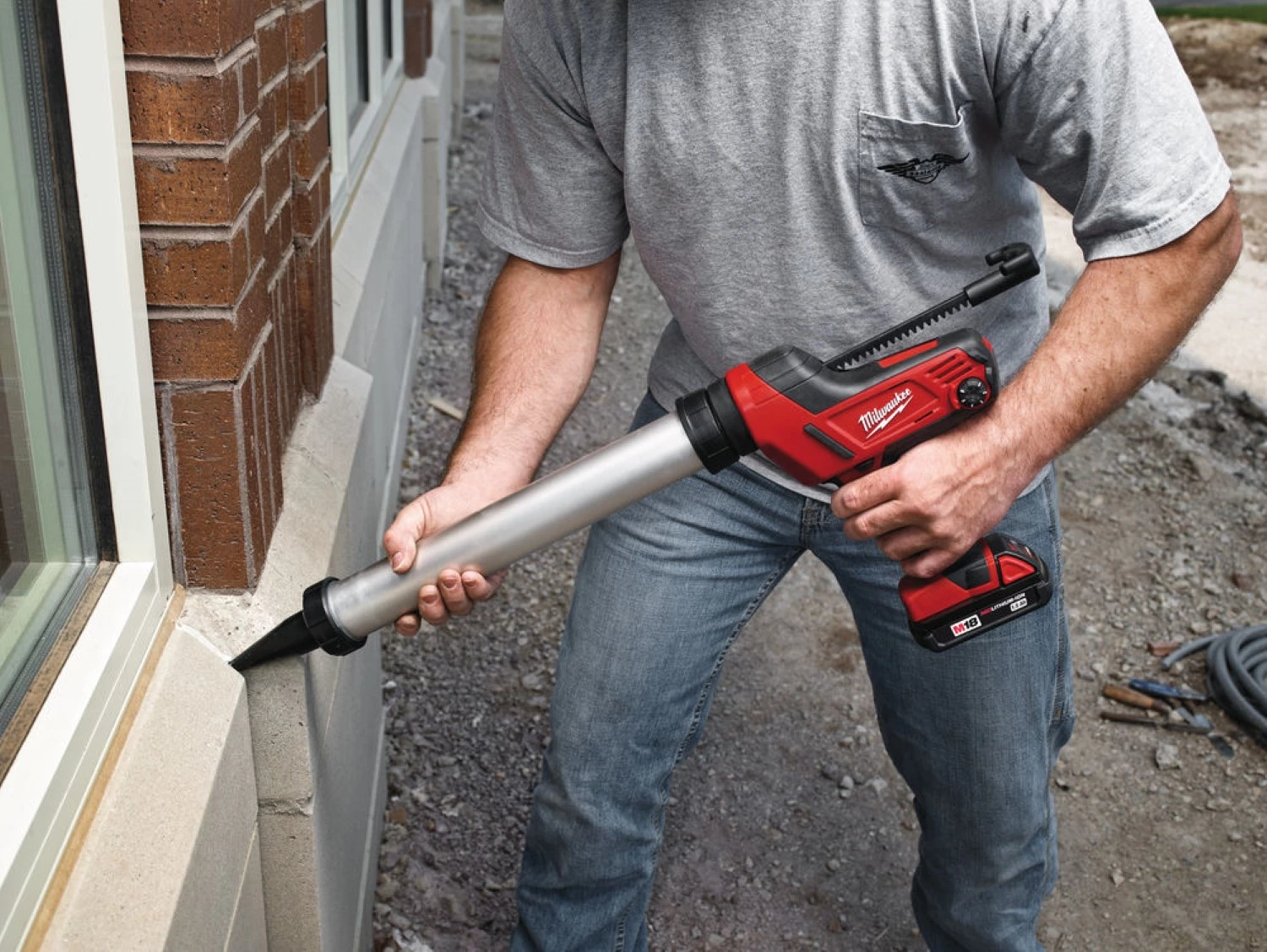 Milwaukee C18 PCG/600A-201B Li-Ion pistolet à colle / mastic avec porte-cartouche - 18V-image