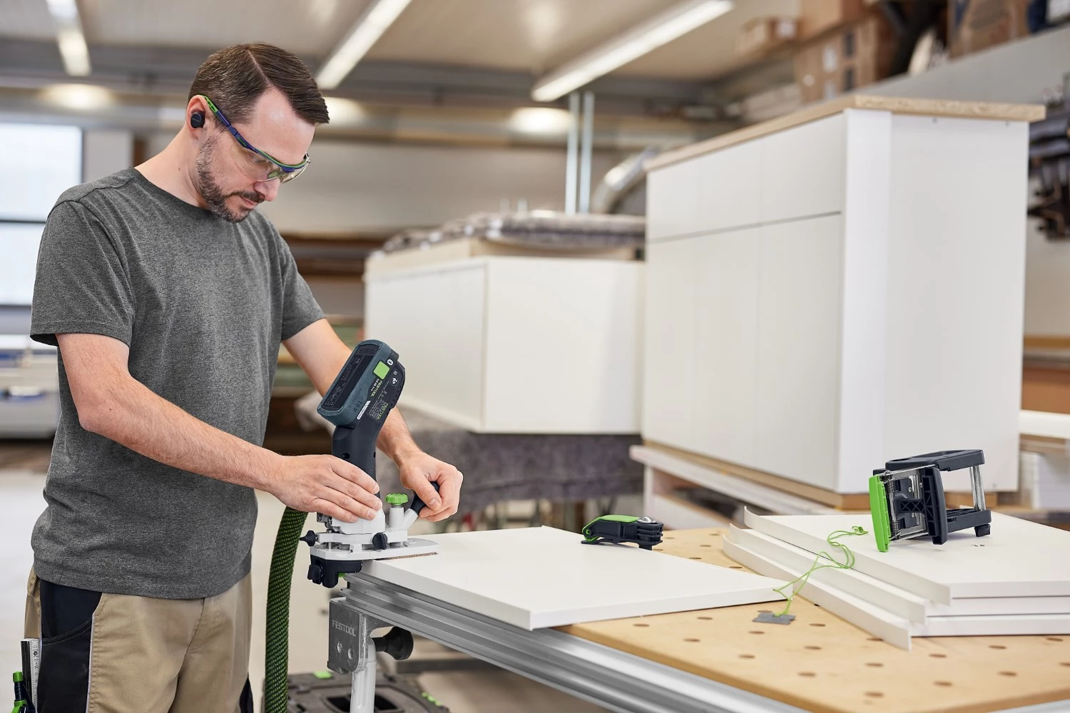 Festool MFKC 700 KA EB-Basic 18V Module de défonceuse de poignées à accumulateur dans un systainer-image